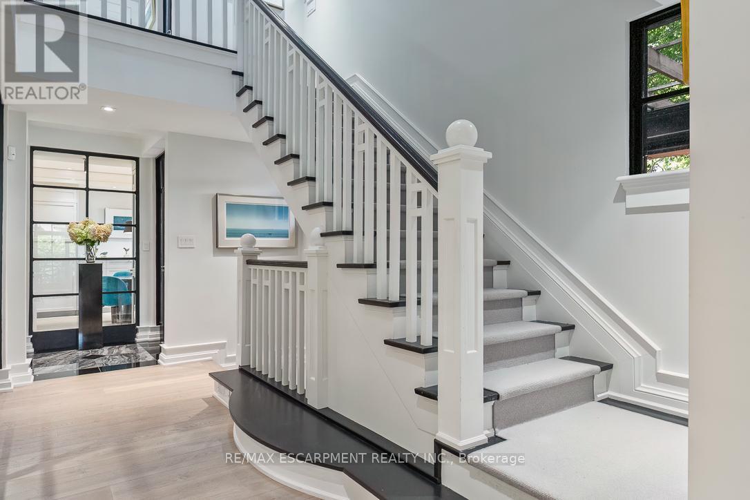 905 Sangster Avenue, Mississauga, ON - Indoor Photo Showing Other Room