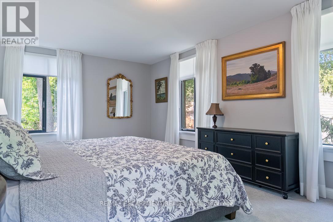 905 Sangster Avenue, Mississauga, ON - Indoor Photo Showing Bedroom