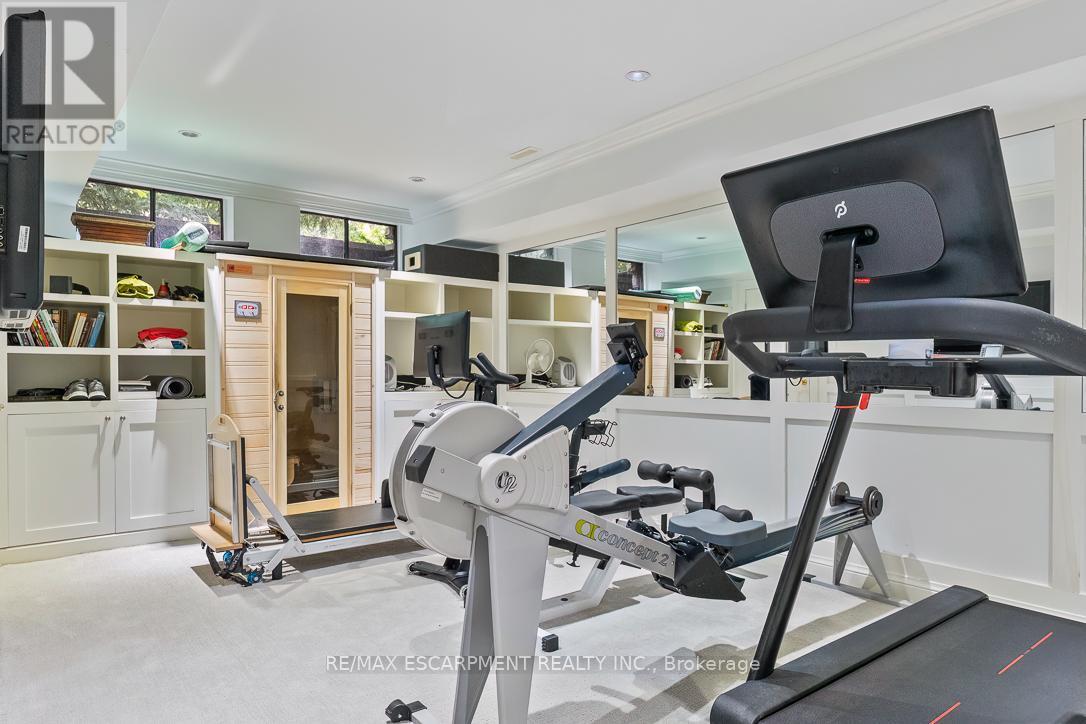 905 Sangster Avenue, Mississauga, ON - Indoor Photo Showing Gym Room