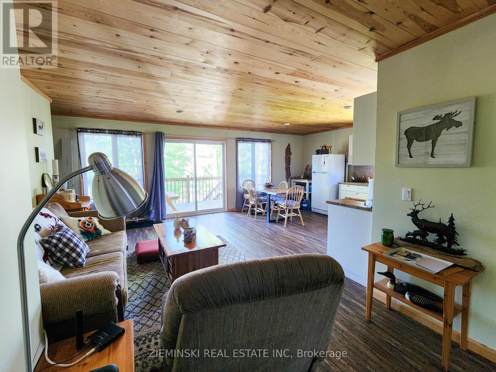 0 River Road, Englehart (Central Timiskaming), ON - Indoor Photo Showing Living Room
