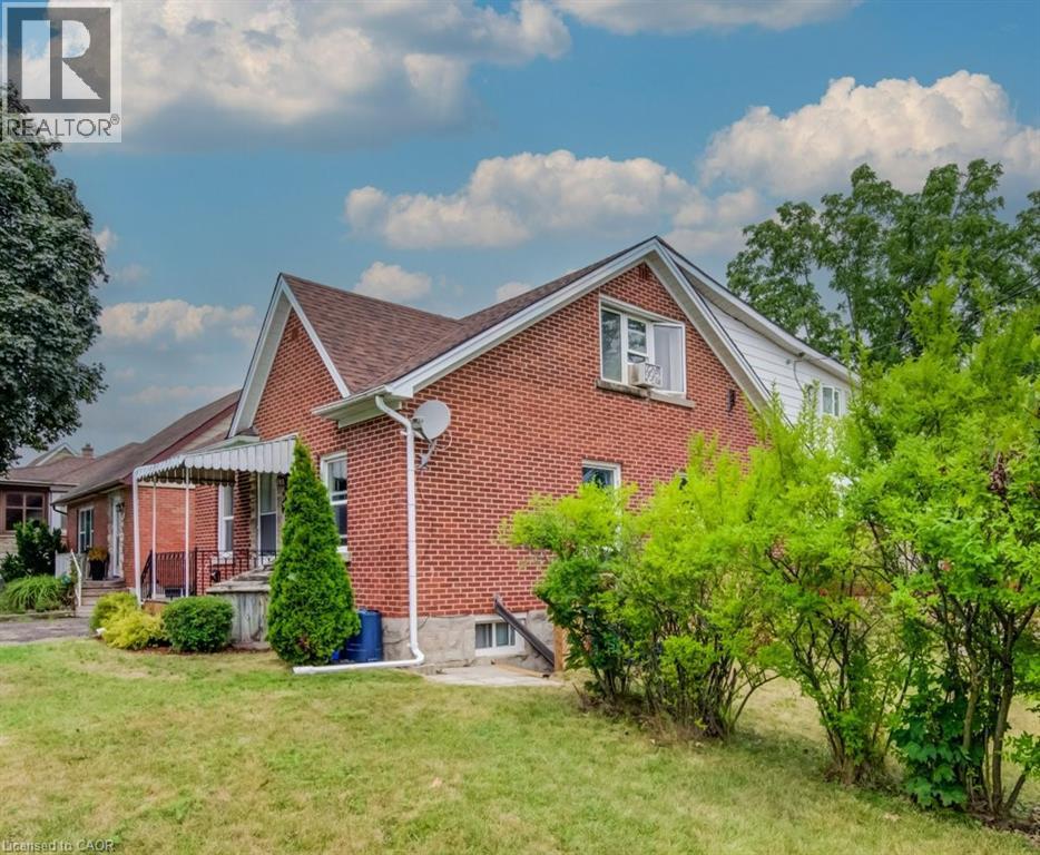 56 Lilac Street, Kitchener, ON - Outdoor