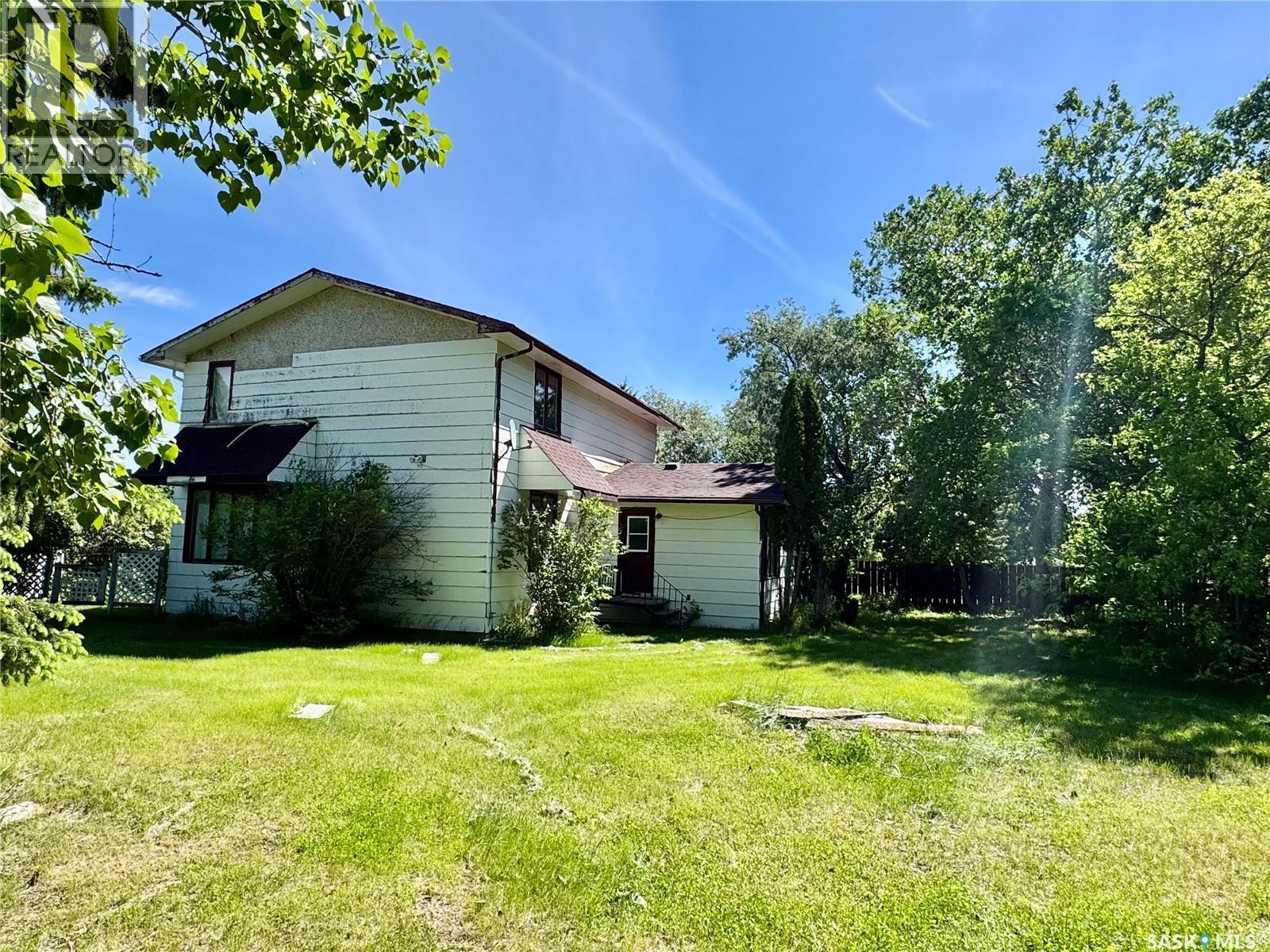 15 Willow Place, Lanigan, SK - Outdoor With Deck Patio Veranda