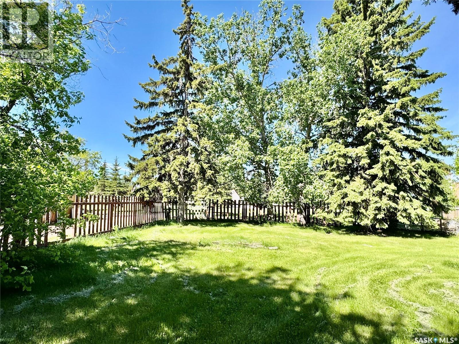 15 Willow Place, Lanigan, SK - Outdoor