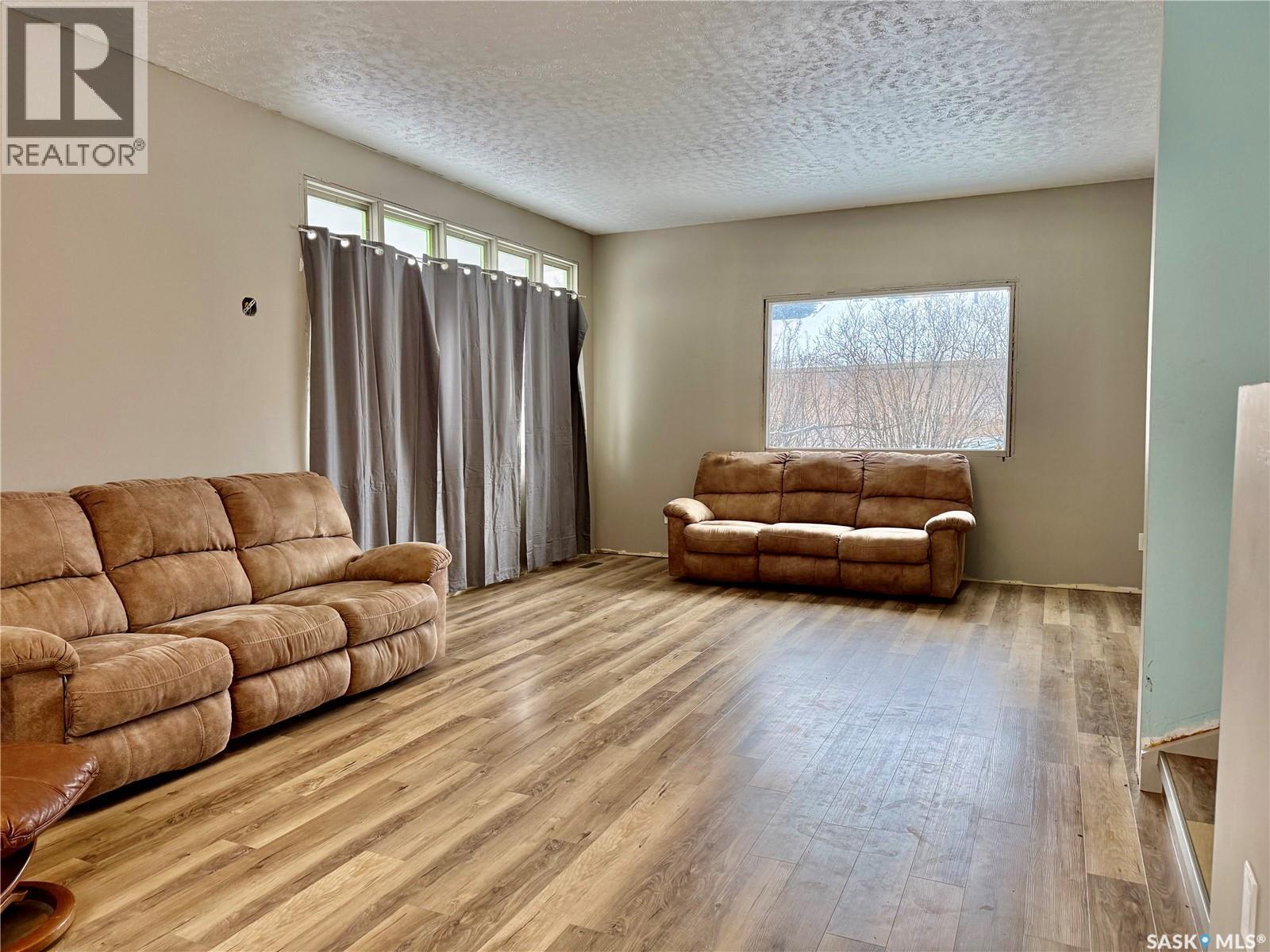 15 Willow Place, Lanigan, SK