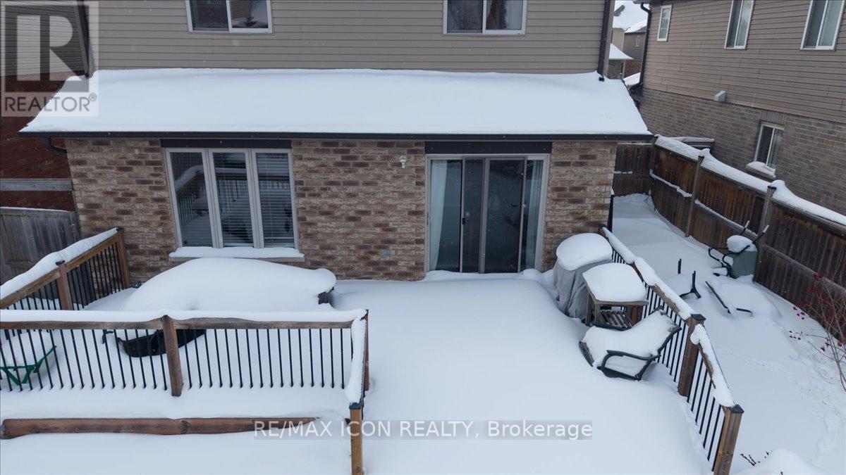361 Sienna Crescent, Kitchener, ON - Outdoor With Exterior