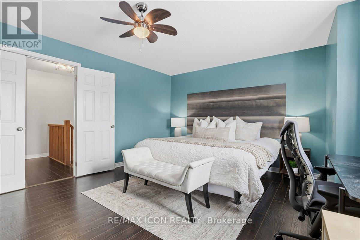 361 Sienna Crescent, Kitchener, ON - Indoor Photo Showing Bedroom