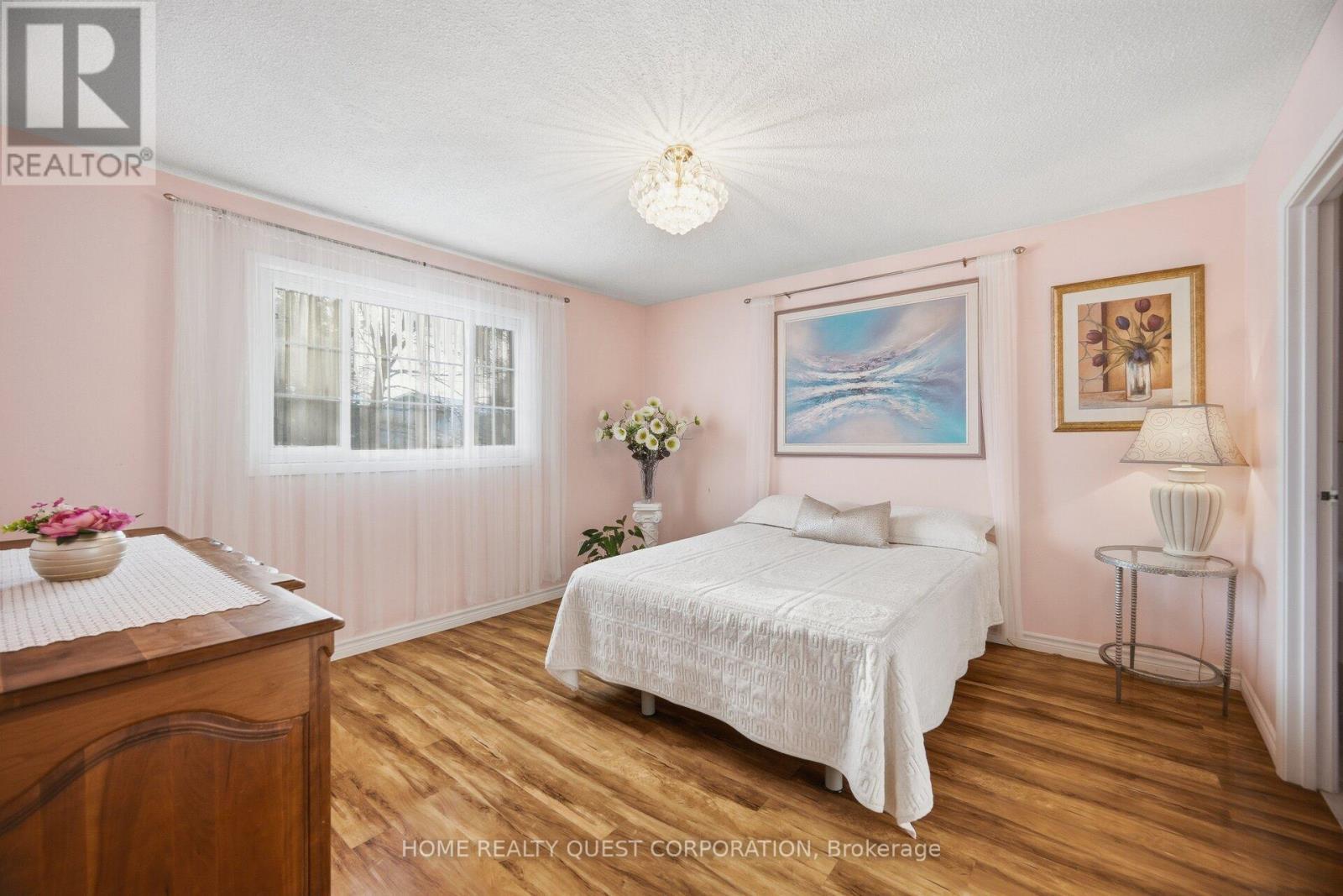 6330 Lorca Crescent, Mississauga, ON - Indoor Photo Showing Bedroom