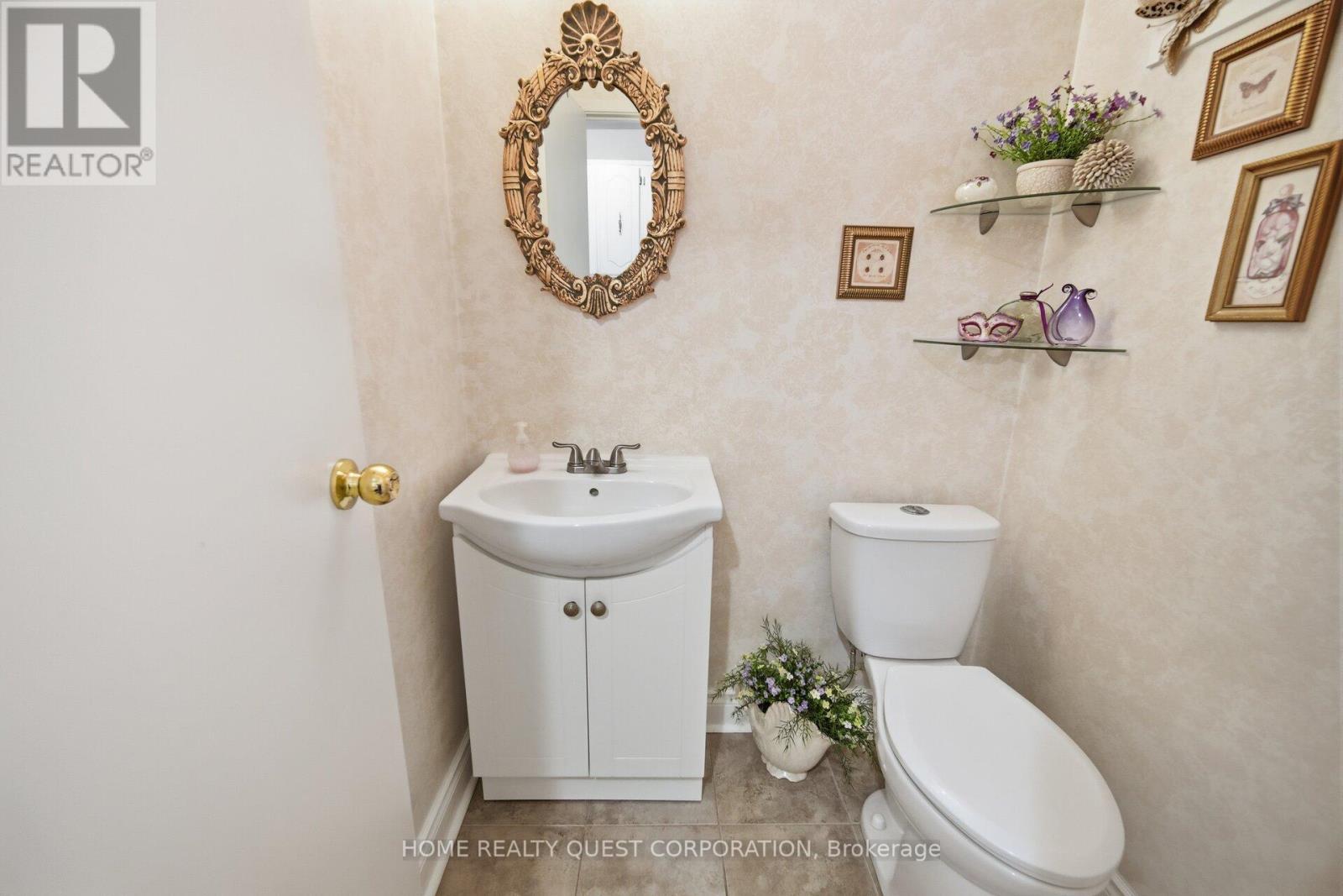 6330 Lorca Crescent, Mississauga, ON - Indoor Photo Showing Bathroom