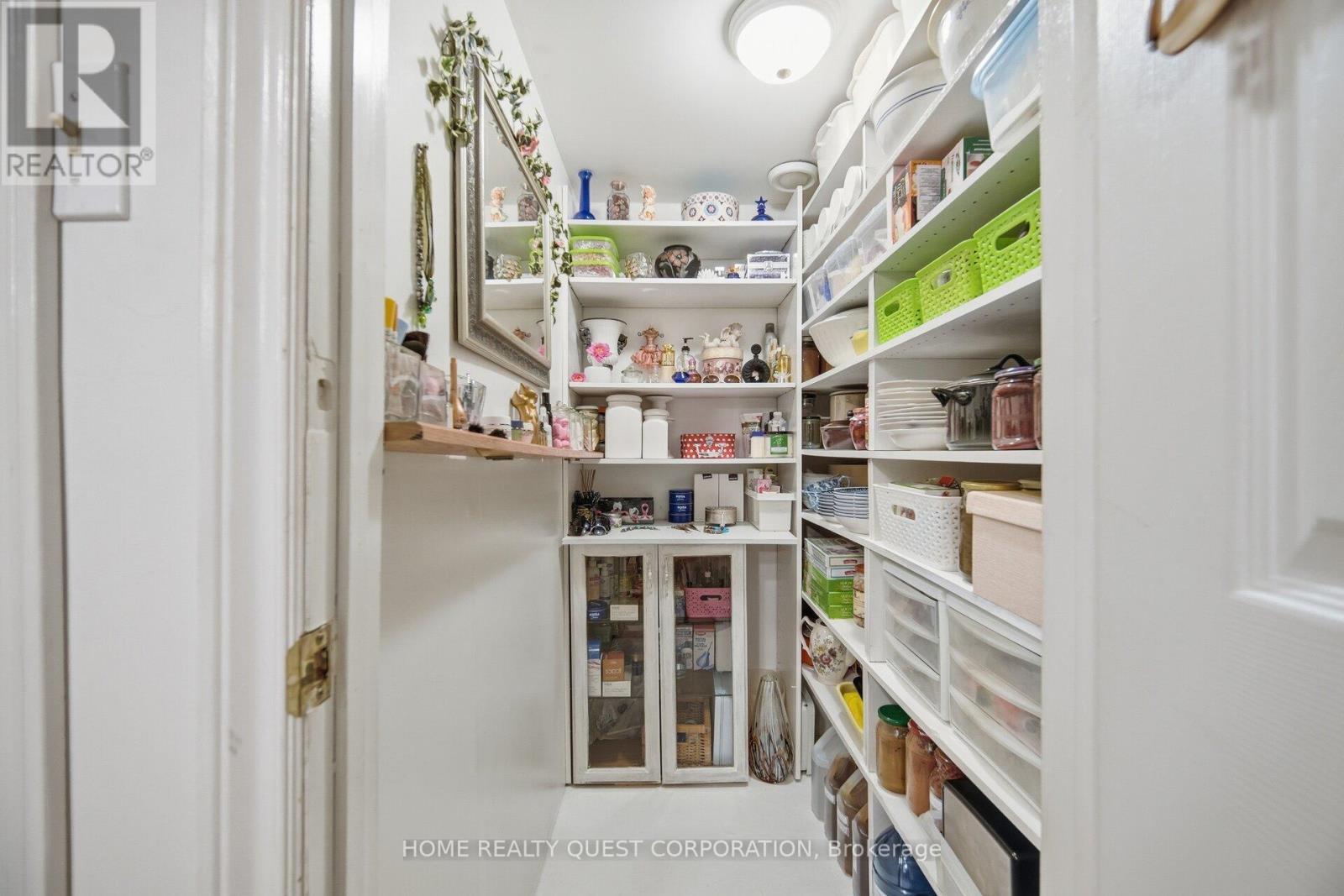 6330 Lorca Crescent, Mississauga, ON - Indoor