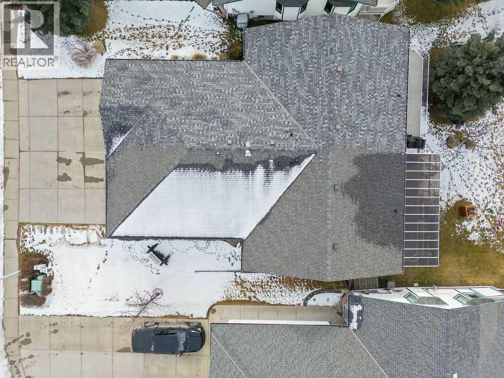 Asphalt Shingles - 509 Highview Point Nw, High River, AB - Outdoor