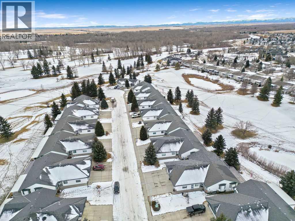 Quiet street - 509 Highview Point Nw, High River, AB - Outdoor With View