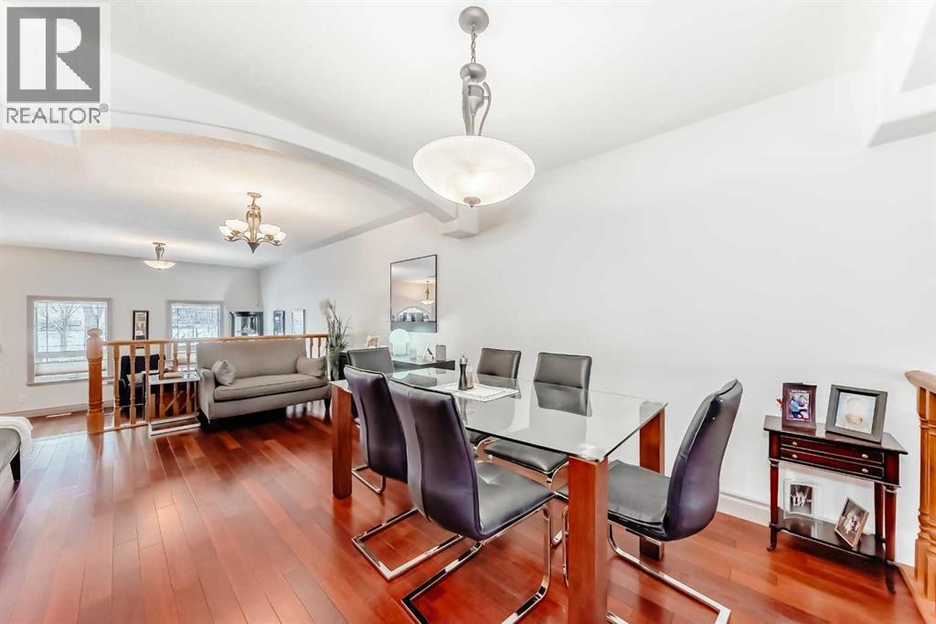 252 18 Avenue Nw, Calgary, AB - Indoor