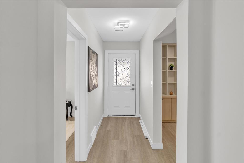 241 Campbell Street, Winnipeg, MB - Indoor Photo Showing Other Room