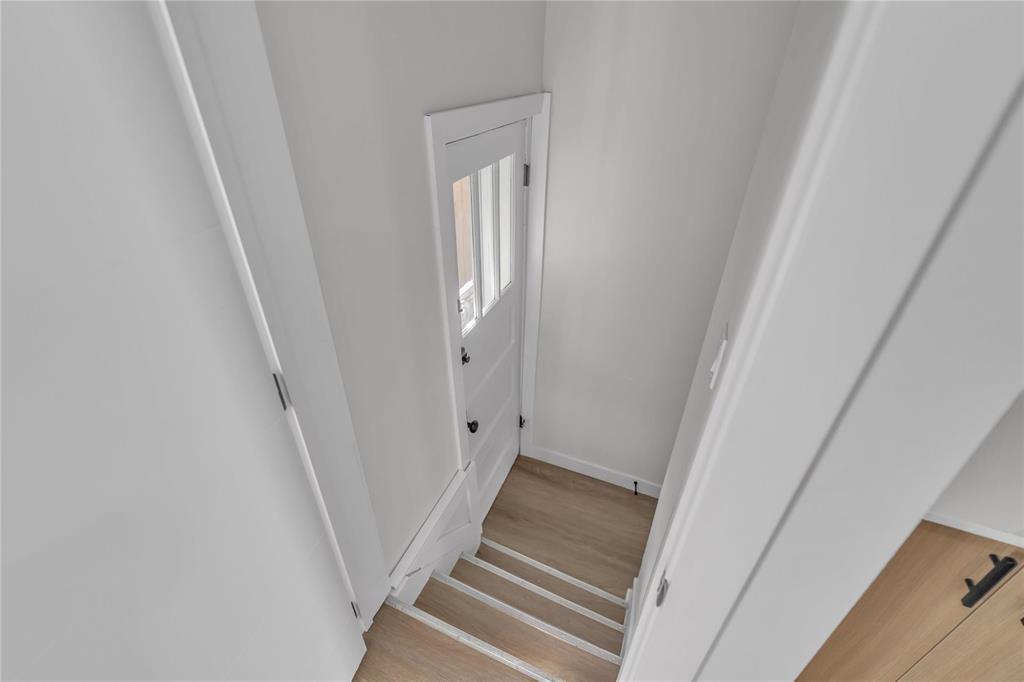241 Campbell Street, Winnipeg, MB - Indoor Photo Showing Other Room