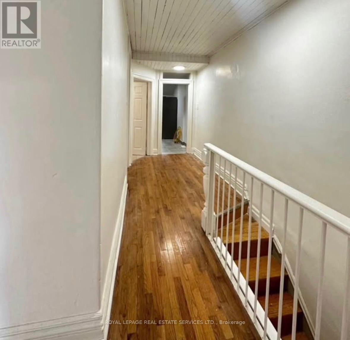 216 John Street N, Hamilton, ON - Indoor Photo Showing Other Room