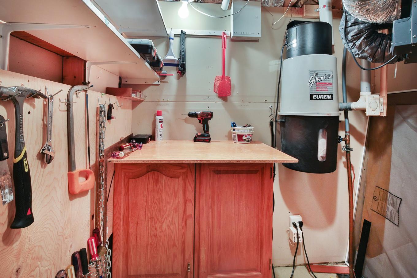 Storage - 292 Rue Louis-Pasteur, Saint-Jean-Sur-Richelieu, QC - Indoor Photo Showing Basement