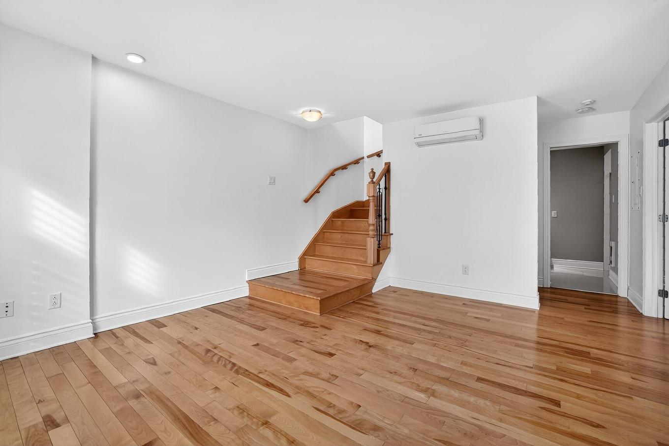 Autre - 5-8090 Rue De Londres, Brossard, QC - Indoor Photo Showing Other Room