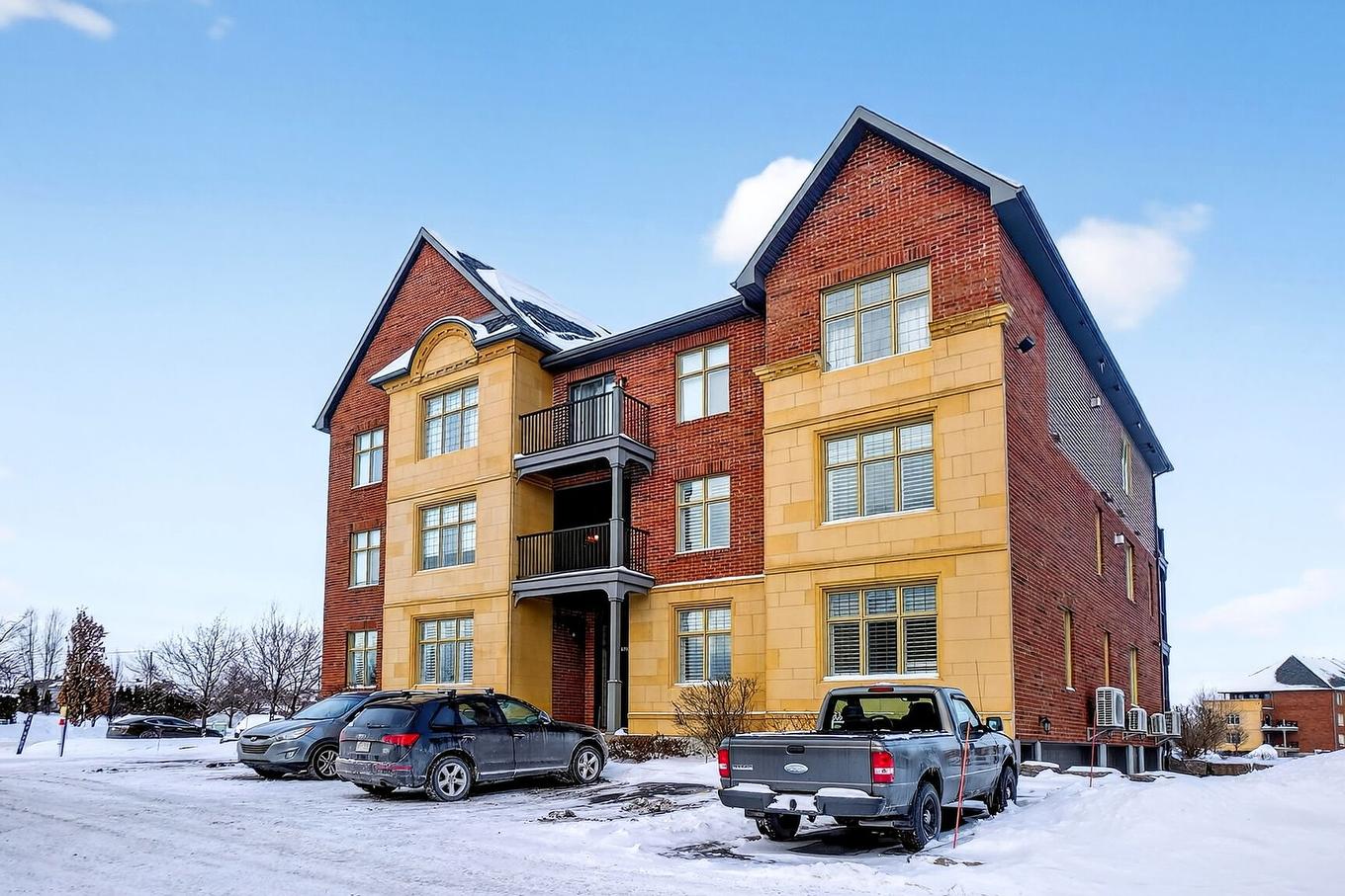 Façade - 5-8090 Rue De Londres, Brossard, QC - Outdoor With Facade