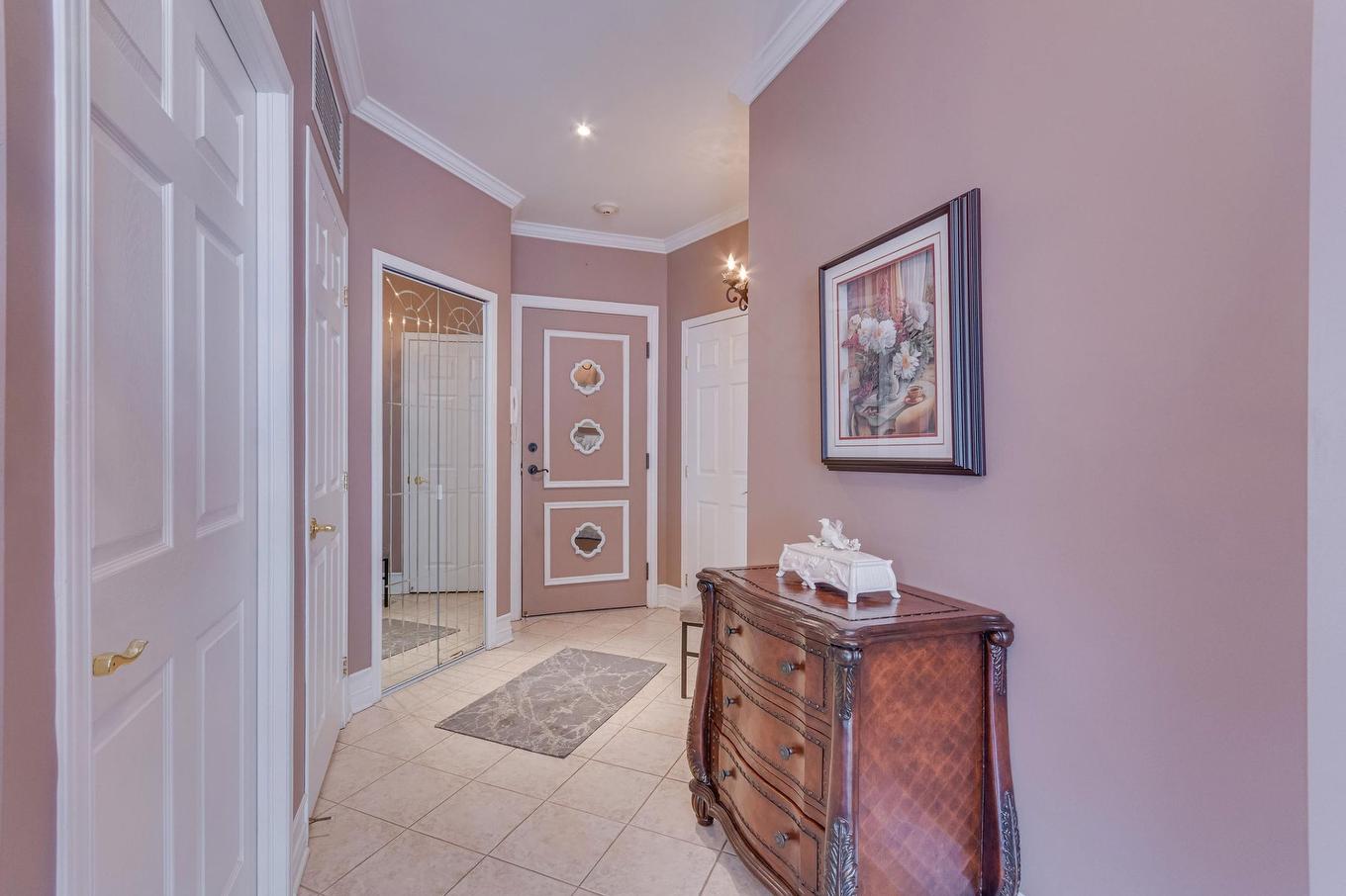 Hall - 105-556 Boul. De L'Hôpital, Gatineau (Gatineau), QC - Indoor Photo Showing Other Room