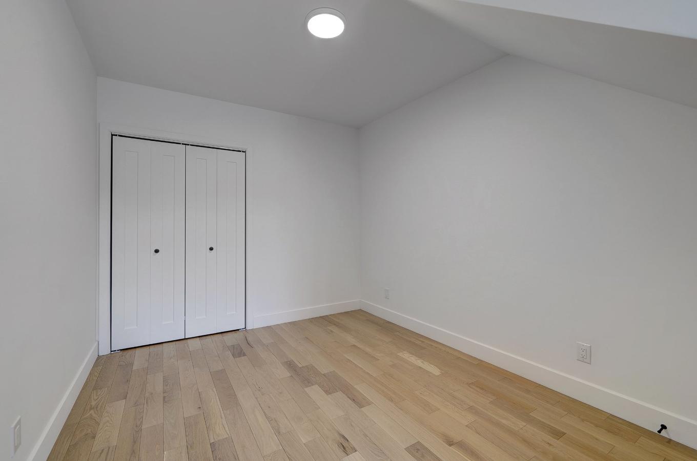 Bedroom - 6768 Av. Christophe-Colomb, Montréal (Rosemont/La Petite-Patrie), QC - Indoor Photo Showing Other Room