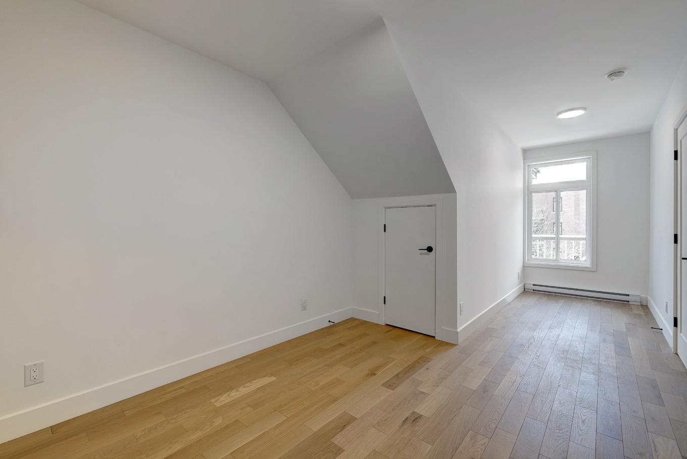 Bedroom - 6768 Av. Christophe-Colomb, Montréal (Rosemont/La Petite-Patrie), QC - Indoor Photo Showing Other Room
