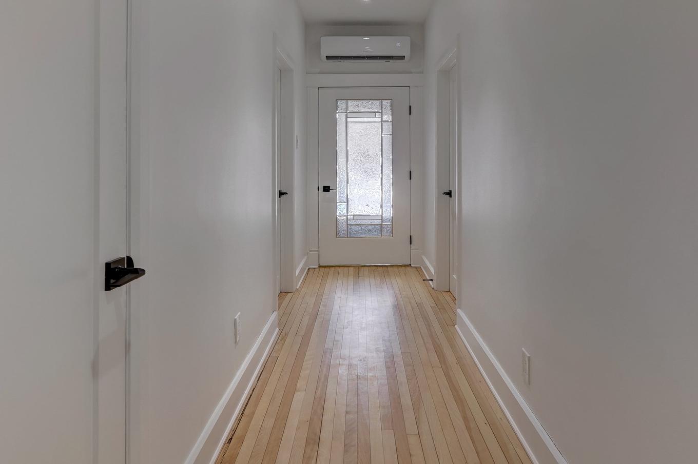 Passageway - 6766 Av. Christophe-Colomb, Montréal (Rosemont/La Petite-Patrie), QC - Indoor Photo Showing Other Room