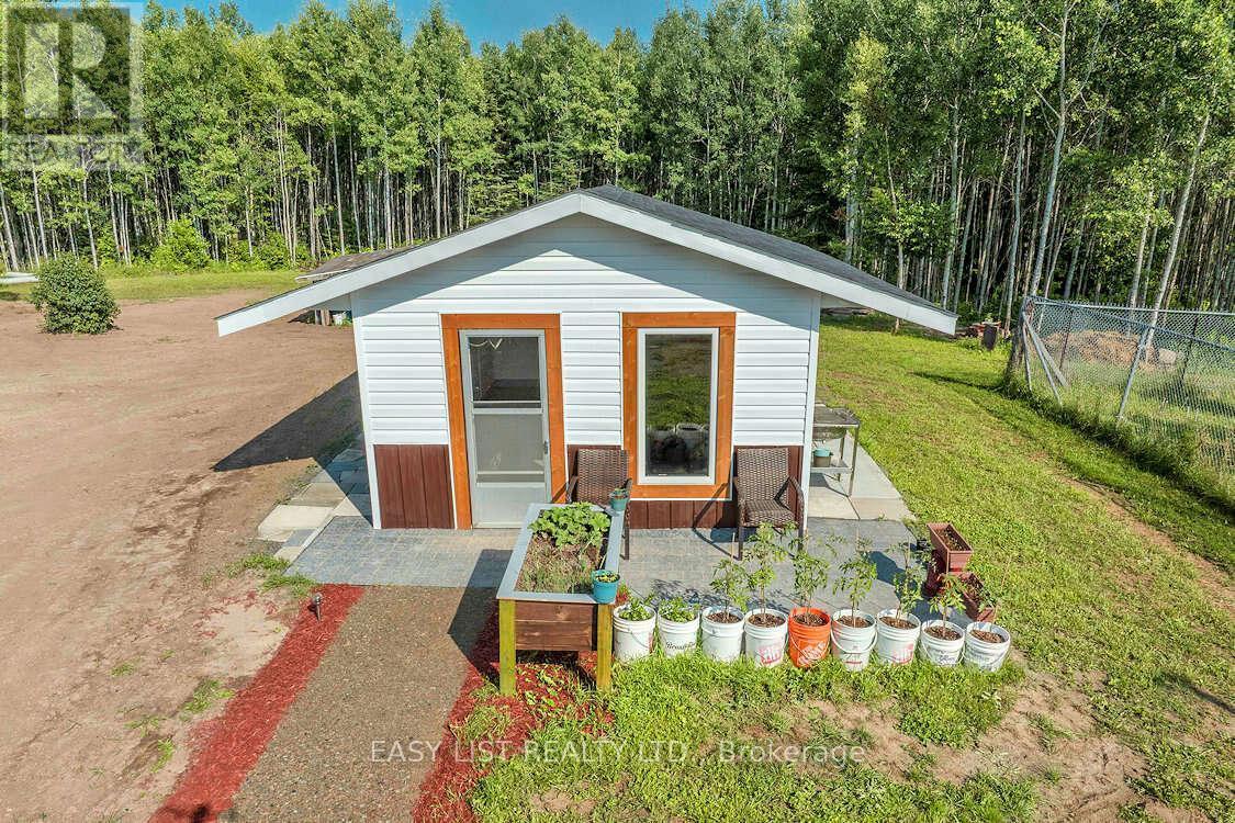 608 Copper Cliff Road, Neebing, ON - Outdoor