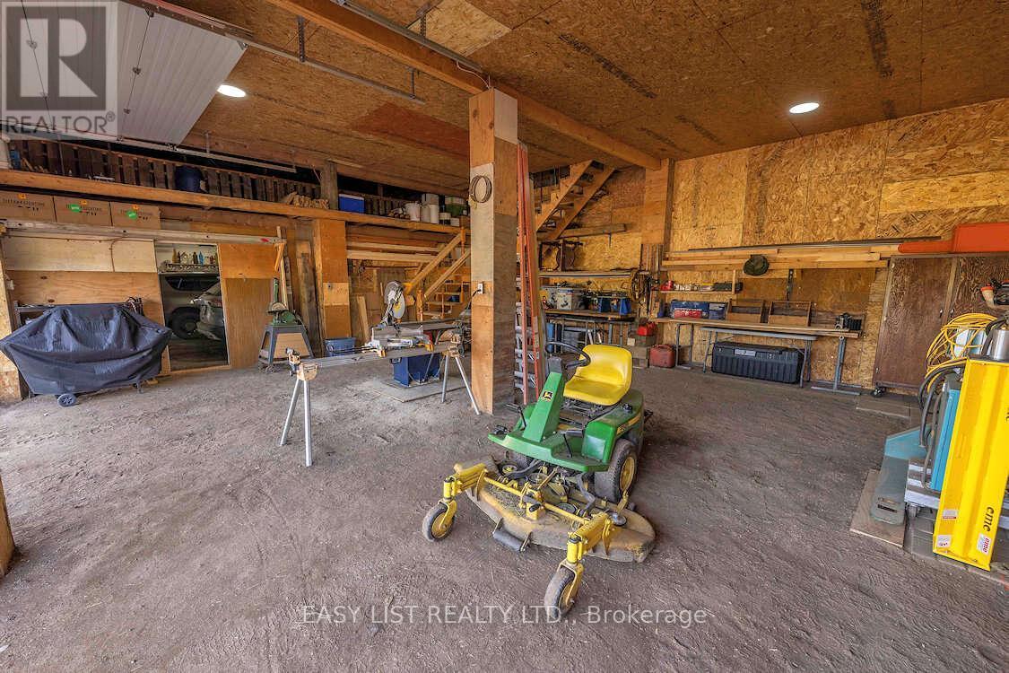 608 Copper Cliff Road, Neebing, ON - Indoor