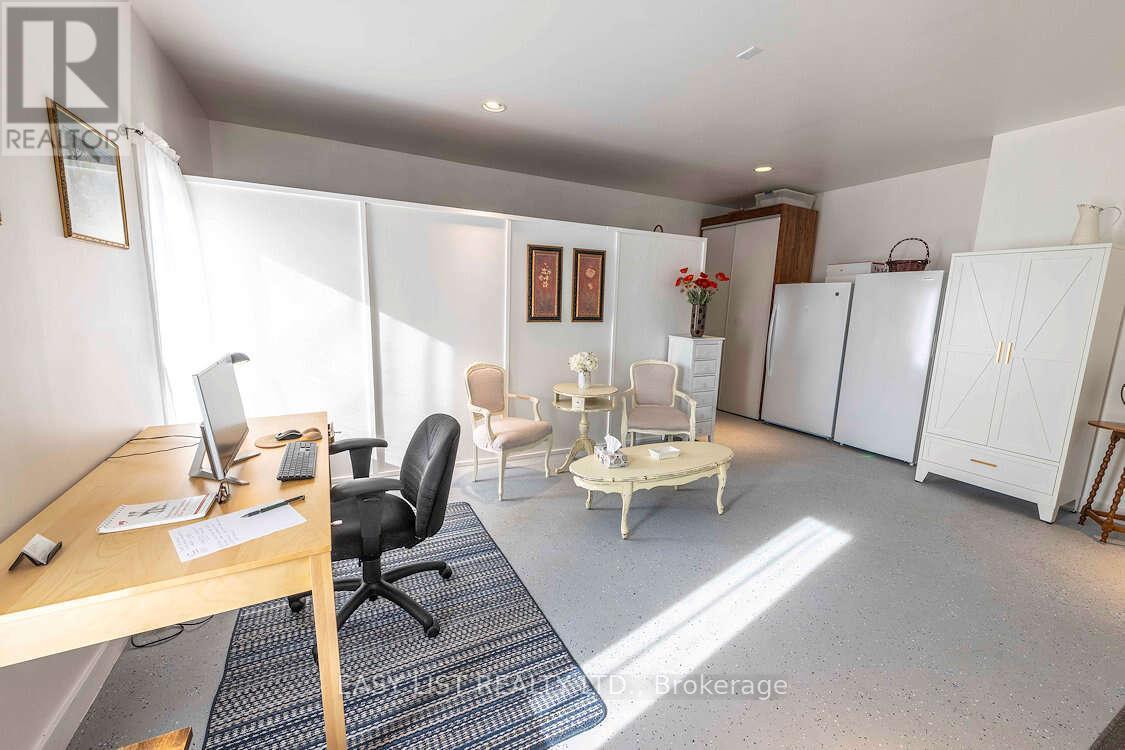 608 Copper Cliff Road, Neebing, ON - Indoor