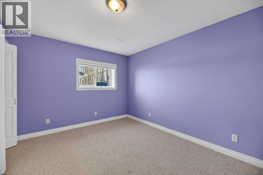 31 Valarosa Drive, Didsbury, AB - Indoor Photo Showing Other Room