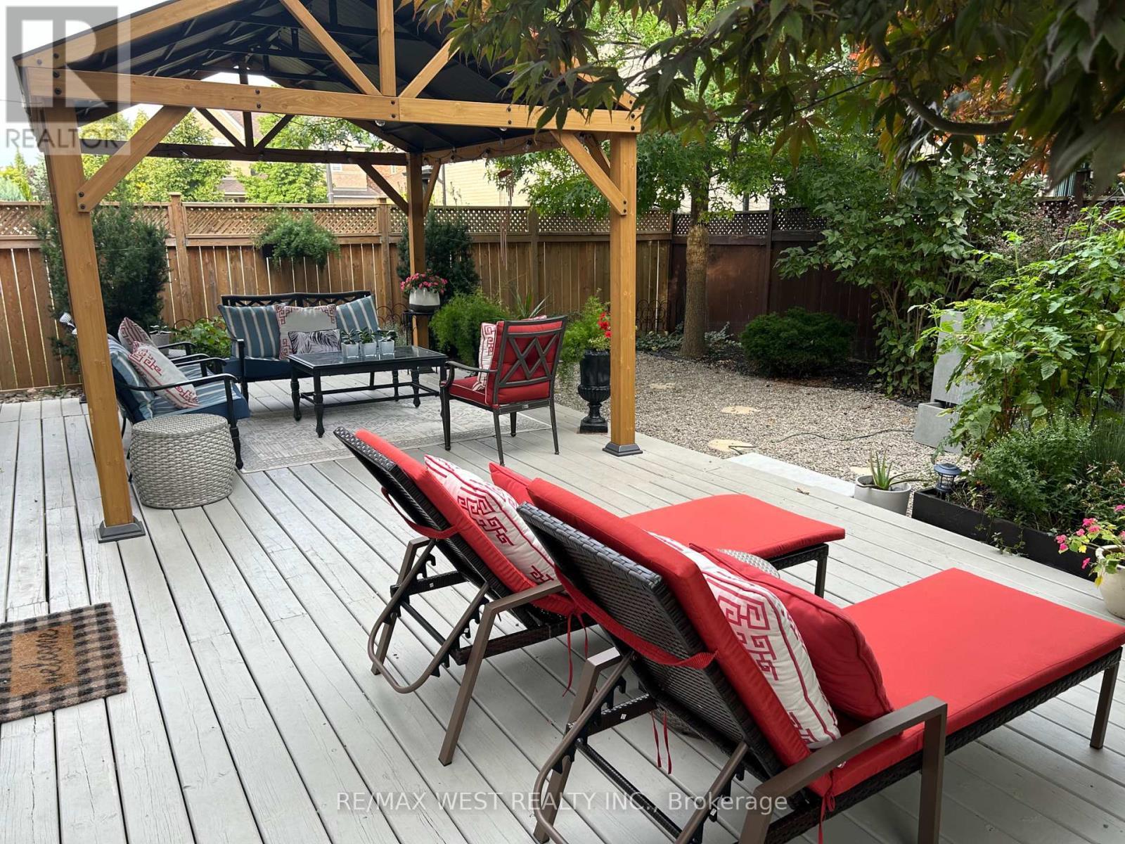 Back Yard - 3374 Artesian Drive, Mississauga, ON - Outdoor With Deck Patio Veranda