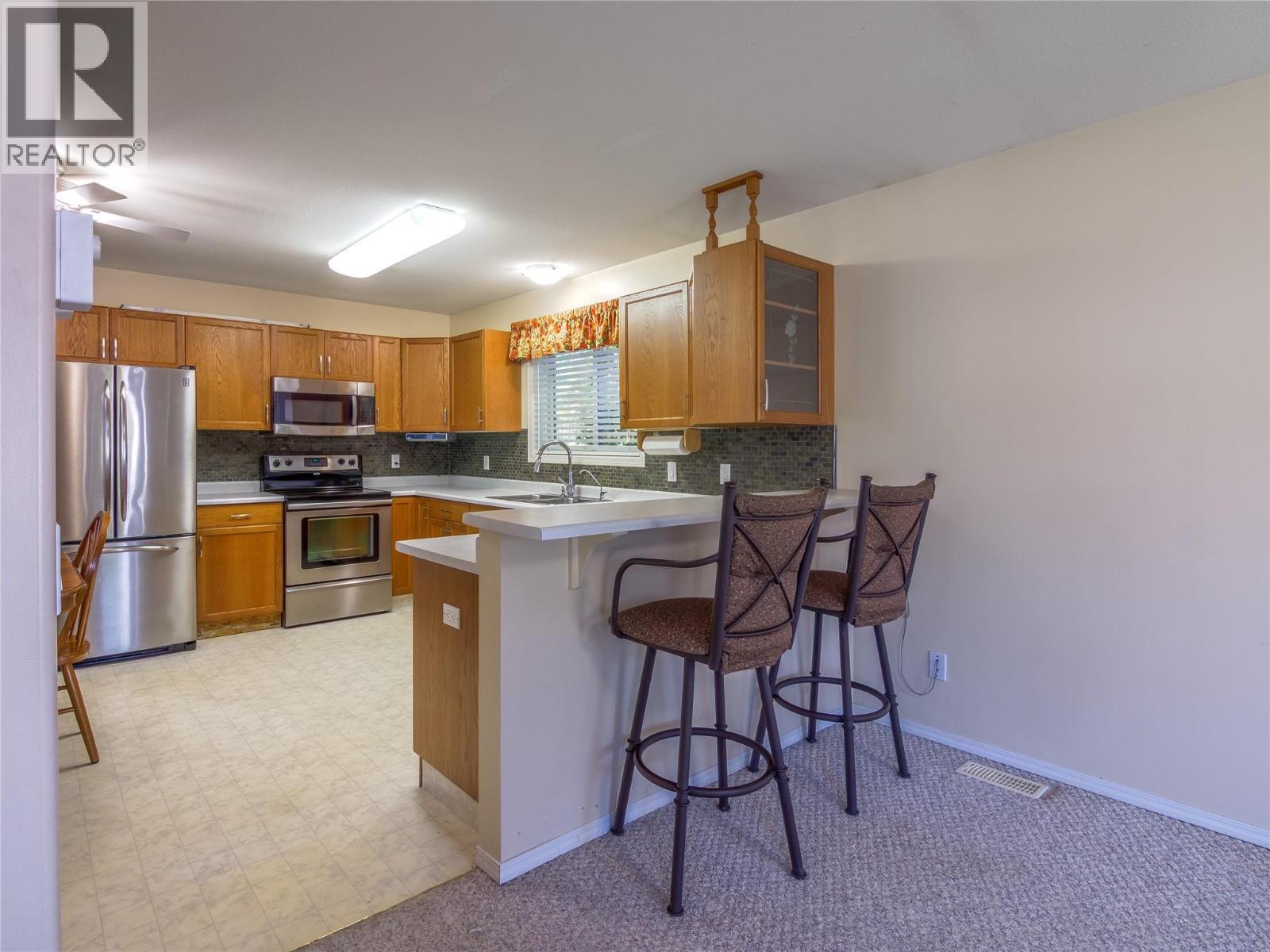 670 Mccurdy Road Unit# 4, Kelowna, BC