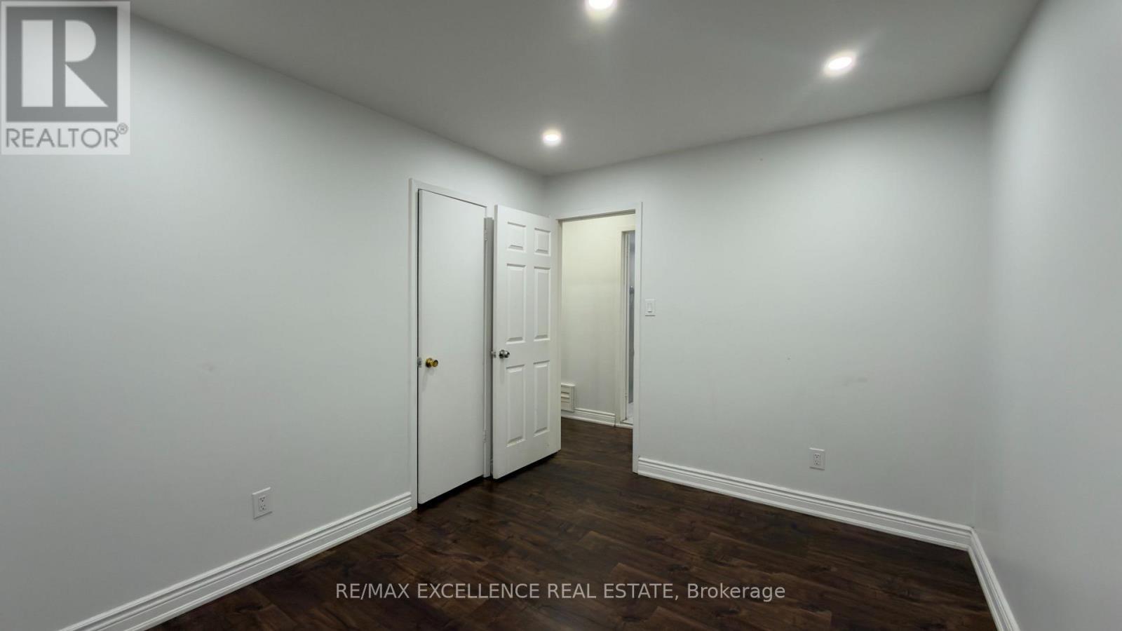 7479 Pickfair Drive, Mississauga, ON - Indoor Photo Showing Other Room