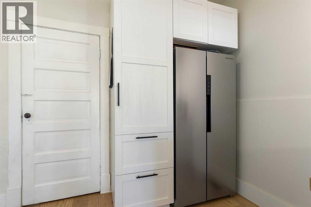 317 18 Avenue Nw, Calgary, AB - Indoor Photo Showing Other Room