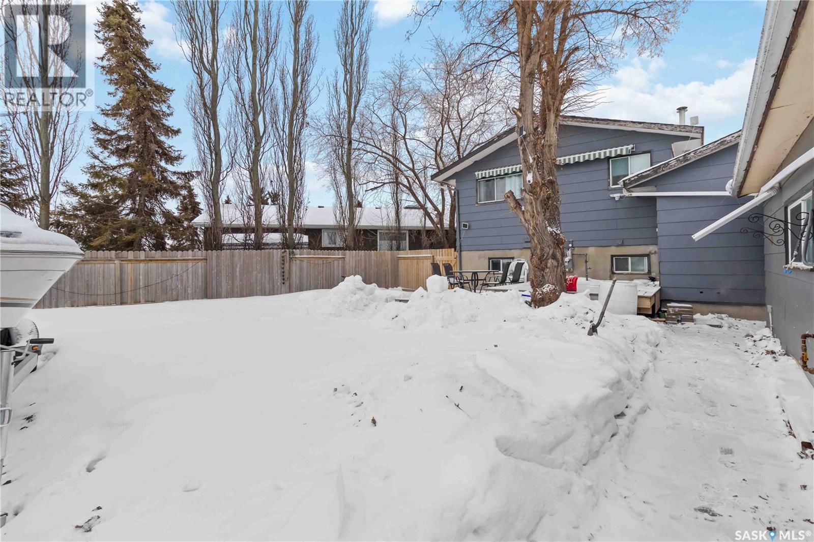 321 Guelph Crescent, Saskatoon, SK - Outdoor