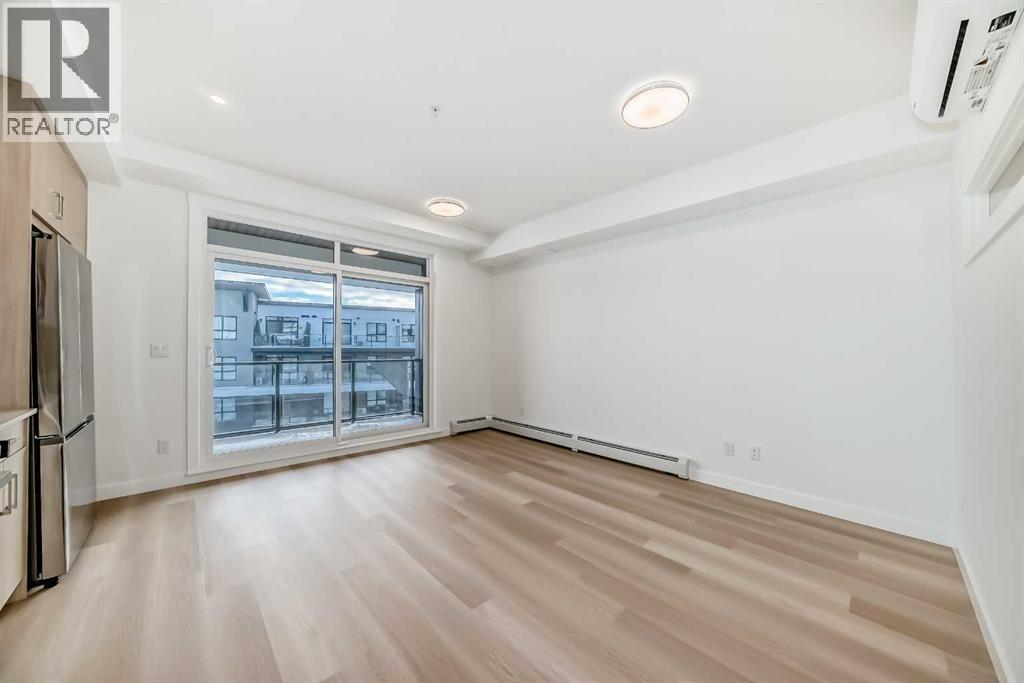 7320, 1802 Mahogany Boulevard Se, Calgary, AB - Indoor Photo Showing Other Room