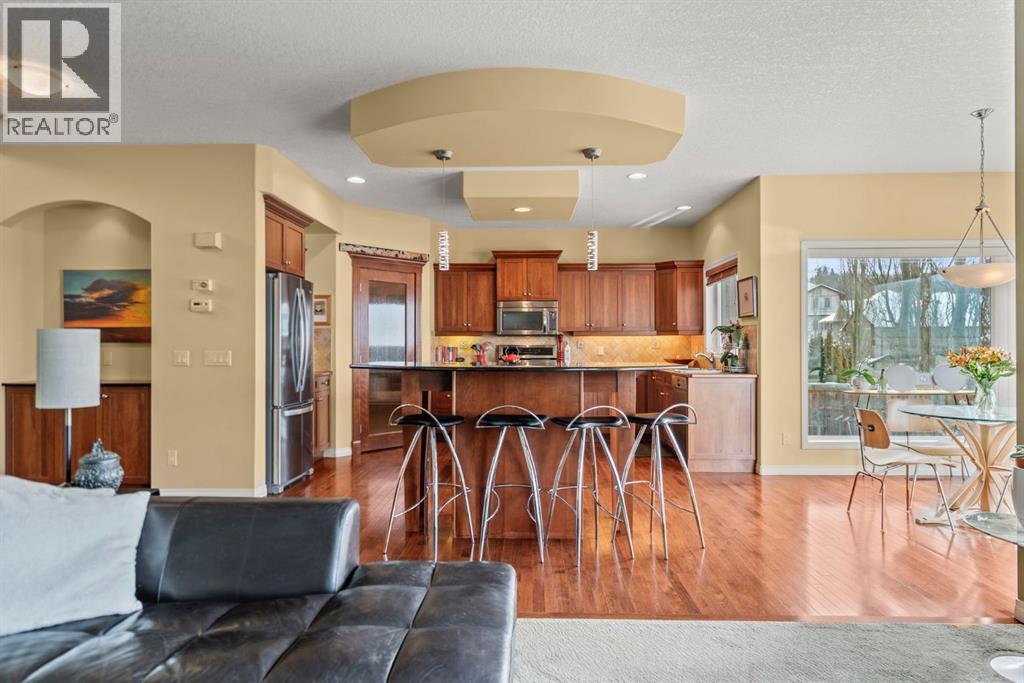 153 Crestridge Way Sw, Calgary, AB - Indoor