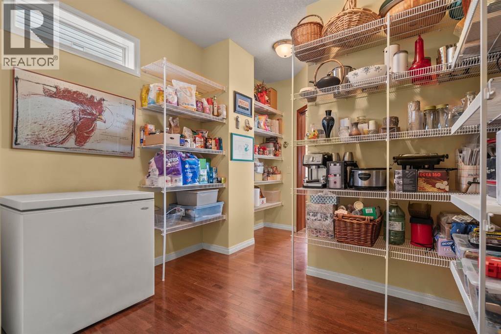 153 Crestridge Way Sw, Calgary, AB - Indoor Photo Showing Other Room