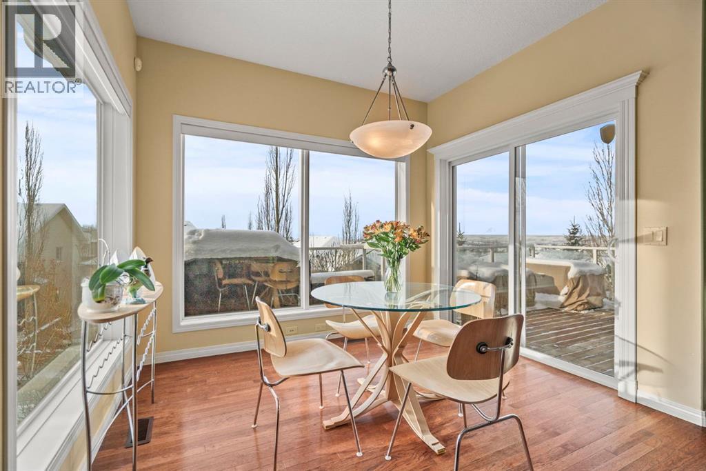 153 Crestridge Way Sw, Calgary, AB - Indoor Photo Showing Dining Room