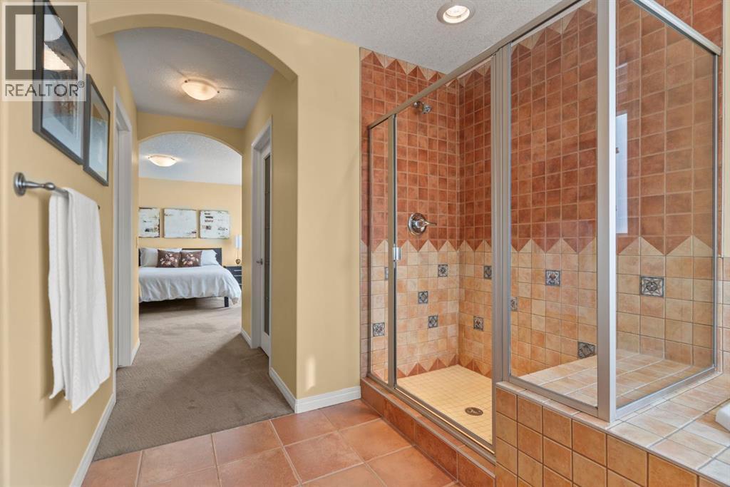 153 Crestridge Way Sw, Calgary, AB - Indoor Photo Showing Bathroom