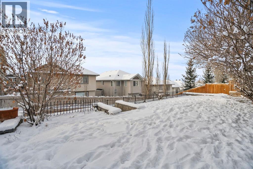 153 Crestridge Way Sw, Calgary, AB - Outdoor