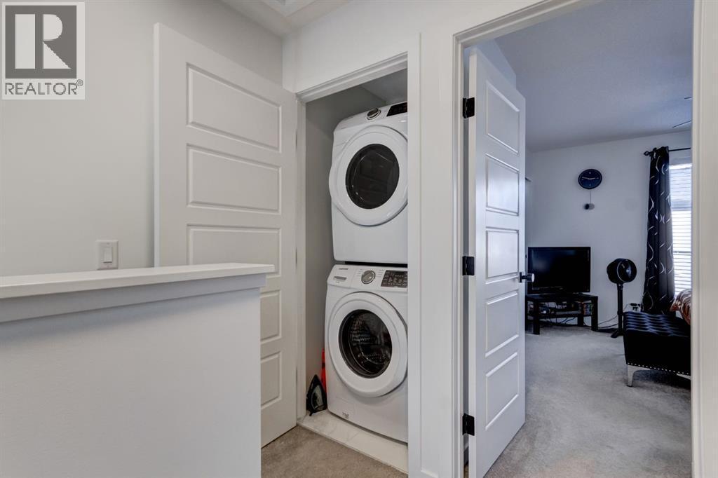 888 Walgrove Boulevard Se, Calgary, AB - Indoor Photo Showing Laundry Room