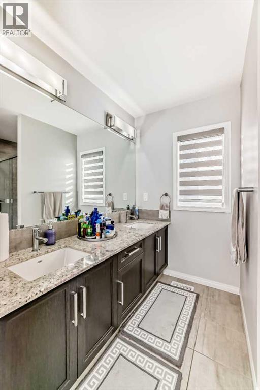 159 Evanscrest Park Nw, Calgary, AB - Indoor Photo Showing Bathroom