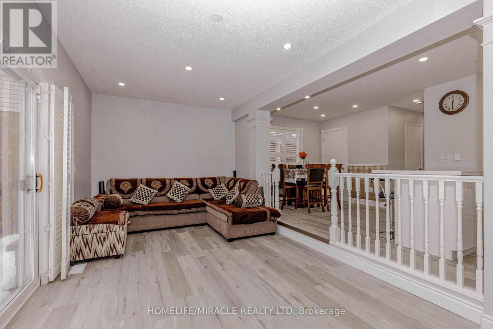128 Karalee Crescent, Cambridge, ON - Indoor