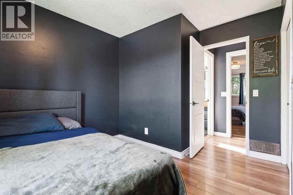 Bedroom 2 - 147 Falchurch Crescent Ne, Calgary, AB - Indoor Photo Showing Bedroom