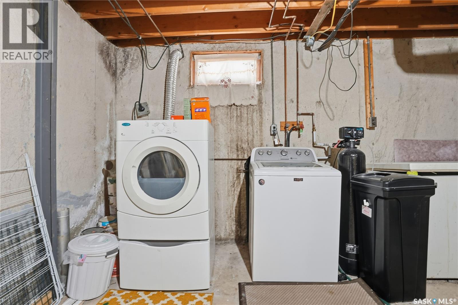 78 Aitken Crescent, Regina, SK - Indoor Photo Showing Laundry Room