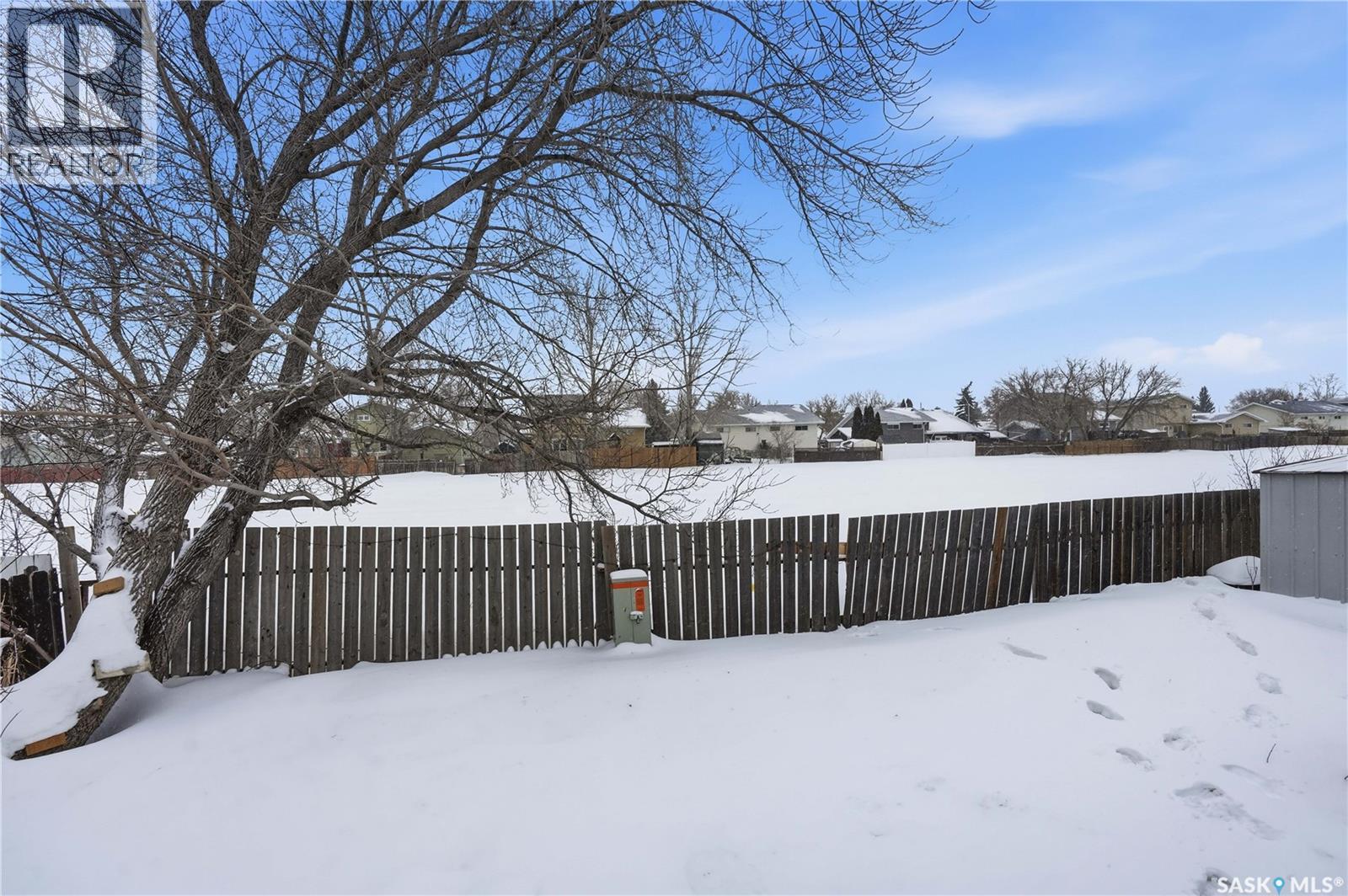78 Aitken Crescent, Regina, SK - Outdoor