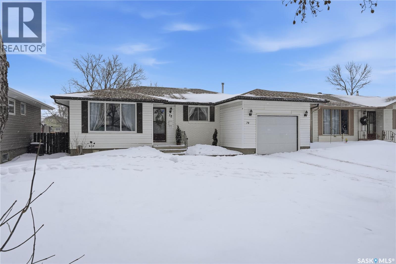78 Aitken Crescent, Regina, SK - Outdoor
