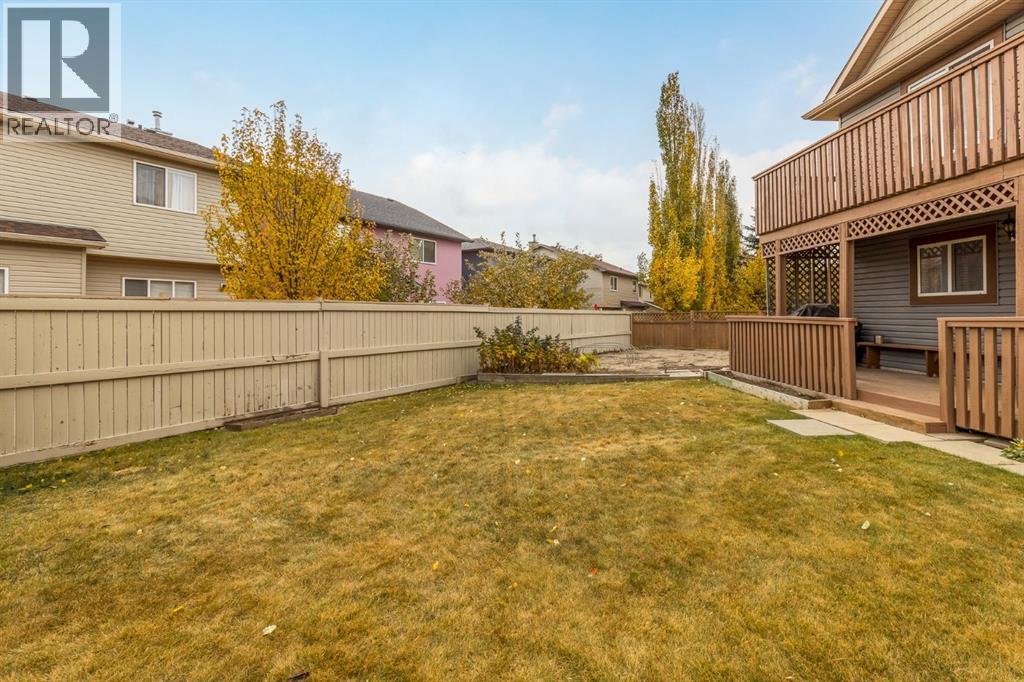 131 Panatella Close Nw, Calgary, AB - Outdoor