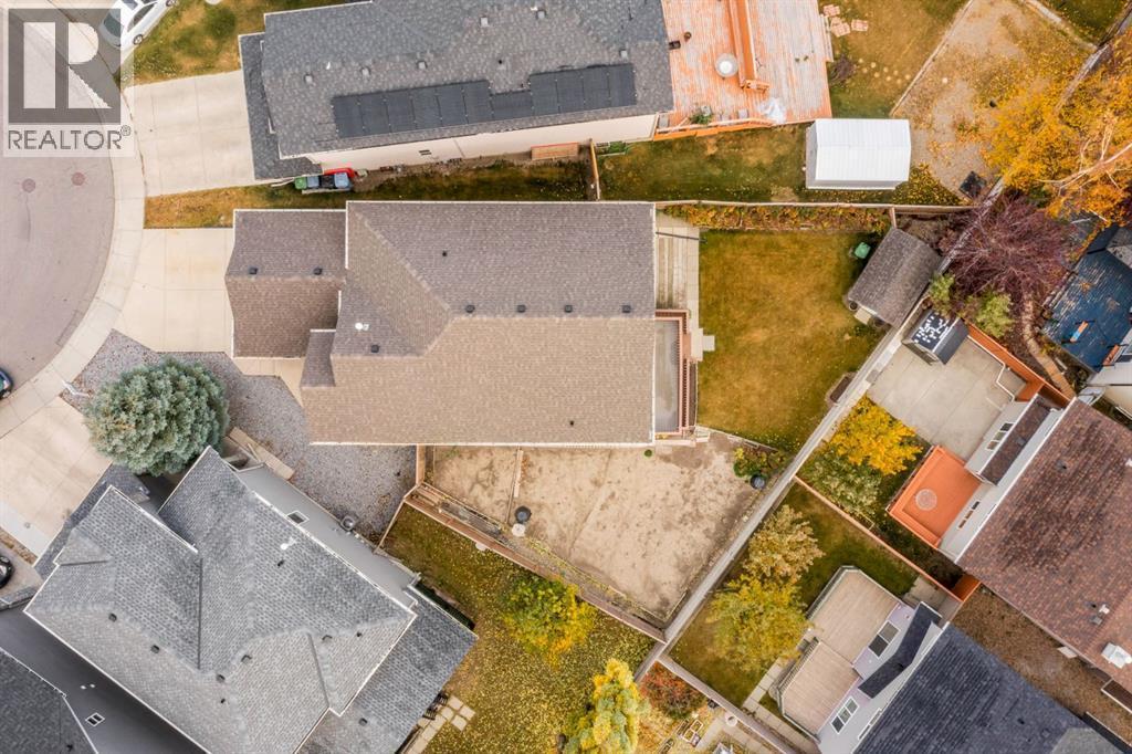 131 Panatella Close Nw, Calgary, AB - Outdoor